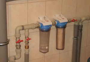 Установка проточного фильтра для воды в Новокуйбышевске